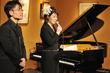 ピアニスト(藤丸麗さん)と弊社代表取締役