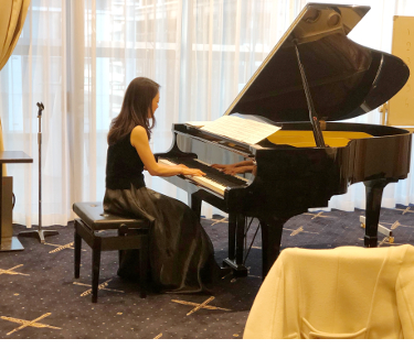 ピアニスト（戸谷誠子さん）