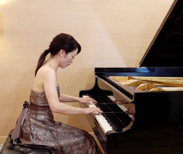 ピアニスト（戸谷誠子さん）