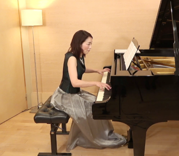 ピアノ（戸谷誠子さん）